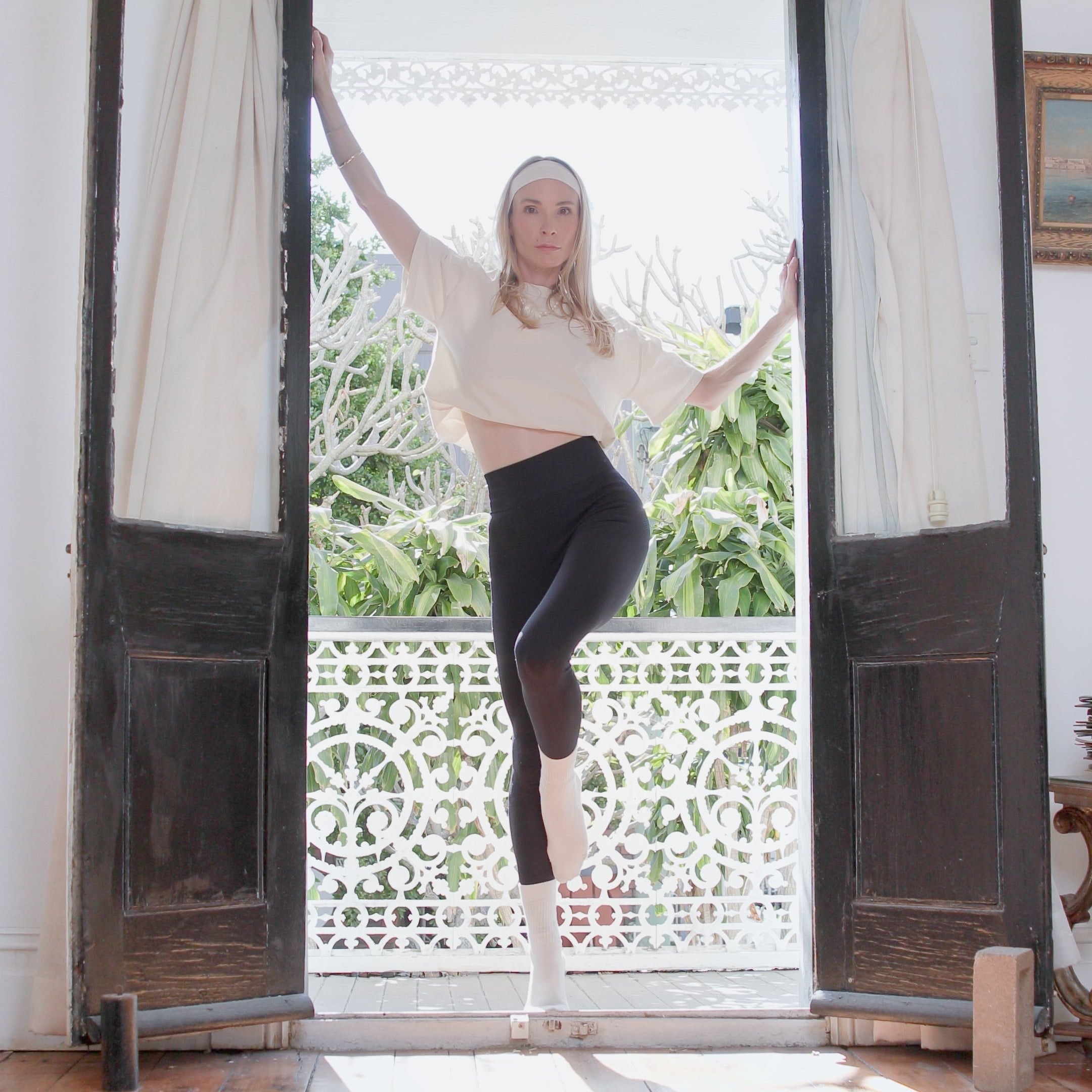 Lymphatic Leggings - Model