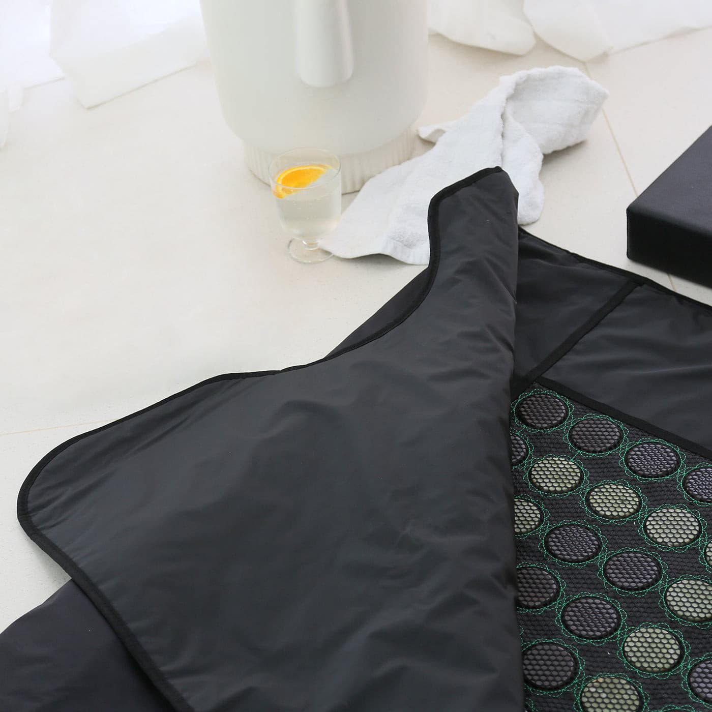 Heat Healer EU - Partially Opened Blanket